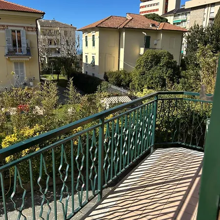 Residenza Giardino E Mare A Ciavai * Chiavari