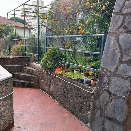 Residenza Giardino E Mare A Ciavai Daire
