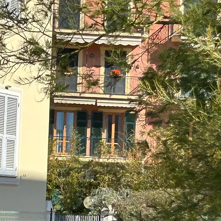 Residenza Giardino E Mare A Ciavai Appartamento